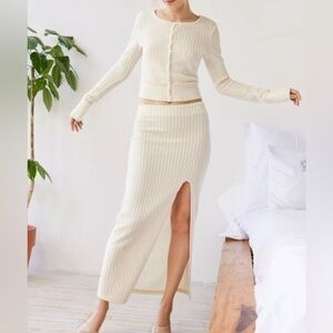NWT URBAN OUTFITTERS UO Suki Set Ribbed Sweater and Long Slit Skirt Cream Large